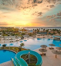 CORAL SEA HOLIDAY RESORT